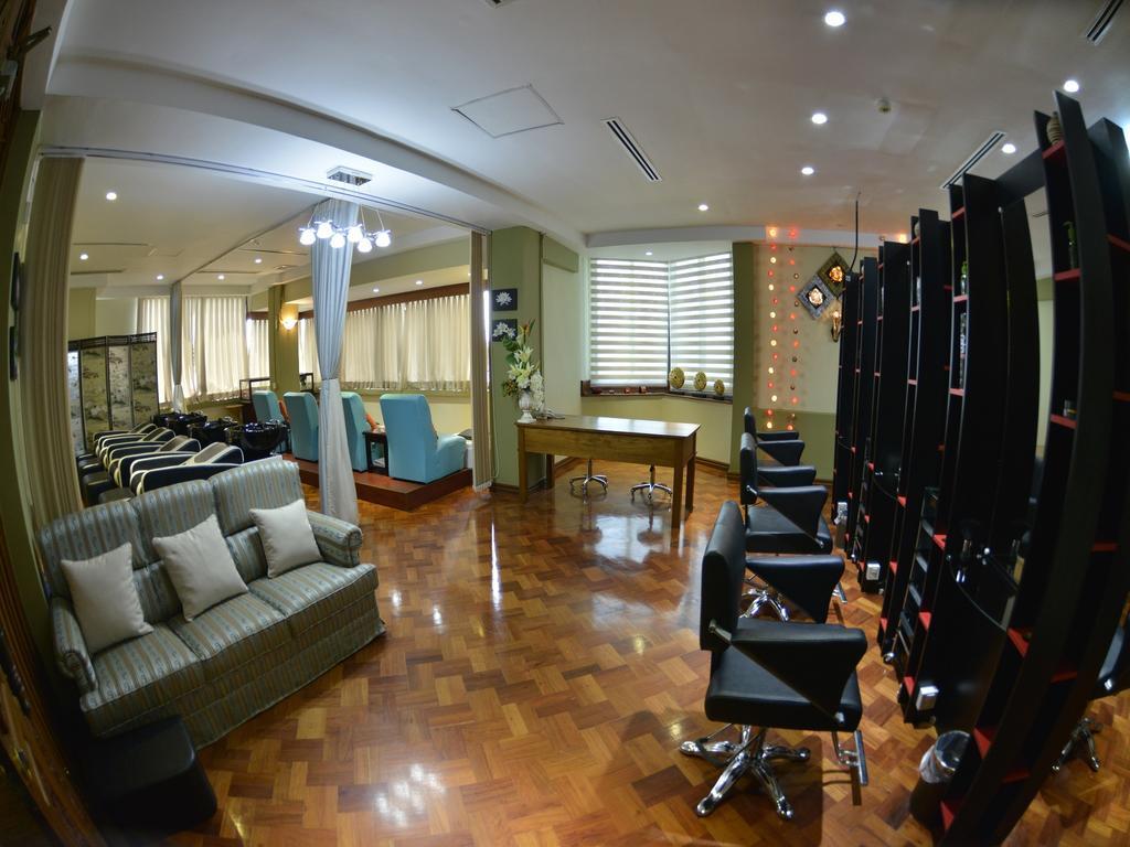 Golden Butterfly Hotel Yangon Exterior foto